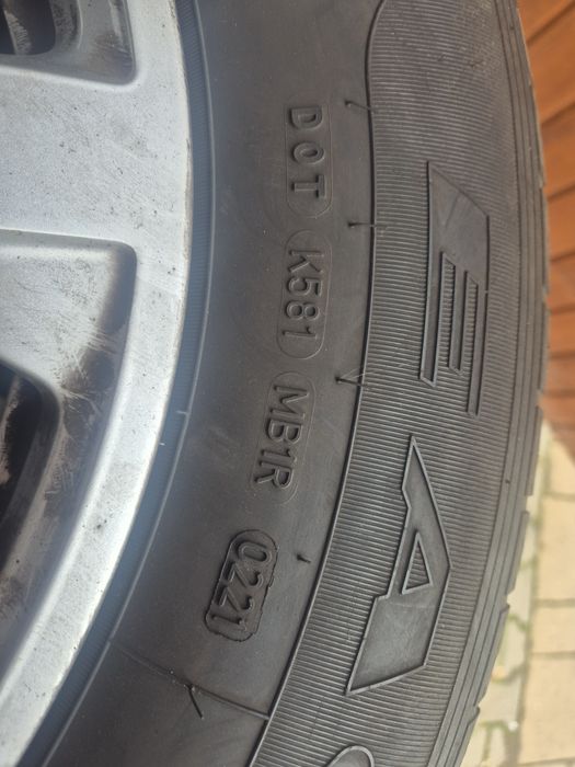 Jante Audi Q5 235/65/17 Good Year M+S