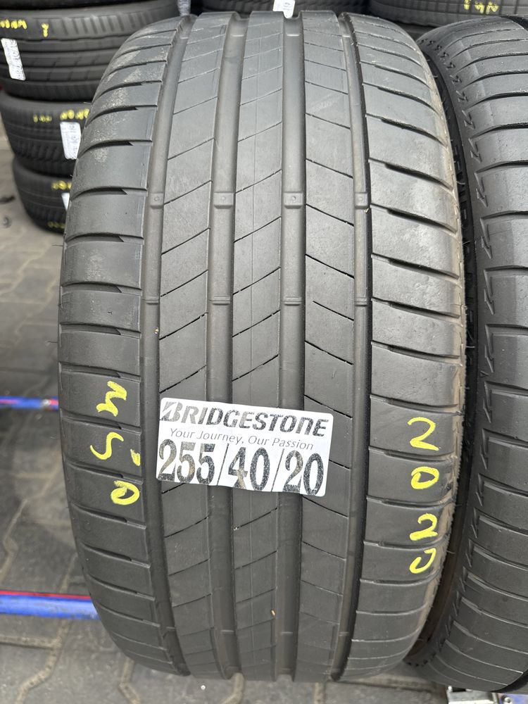 255/40/20 Bridgestone