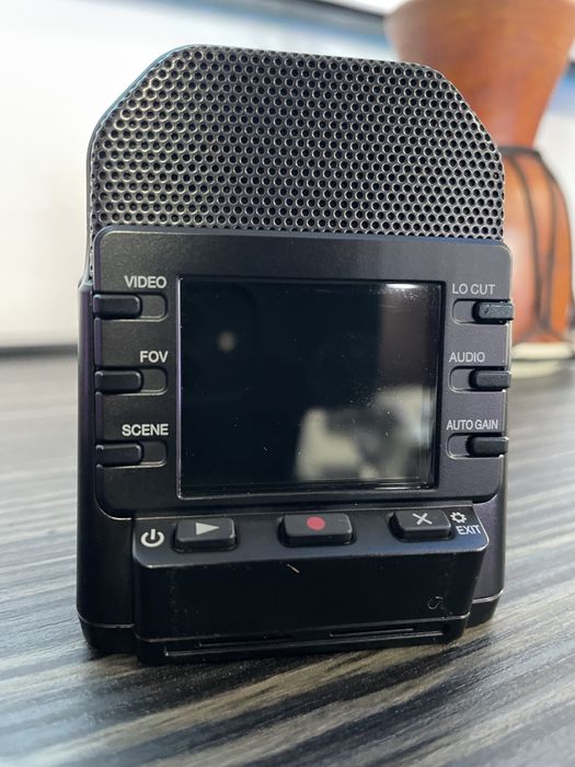 Camera Video Zoom Q2n-4K (Handy Video Recorder)