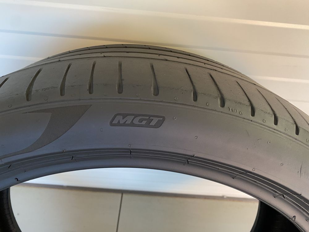 1бр летна гума 245/40/20/Pirelli P Zero/MGT/dot1622/5 мм грайпфер /