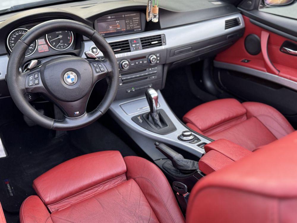 Bmw e93 330d M-Tech|Cabrio|Automat|Interior Rosu| Dotat top Variante