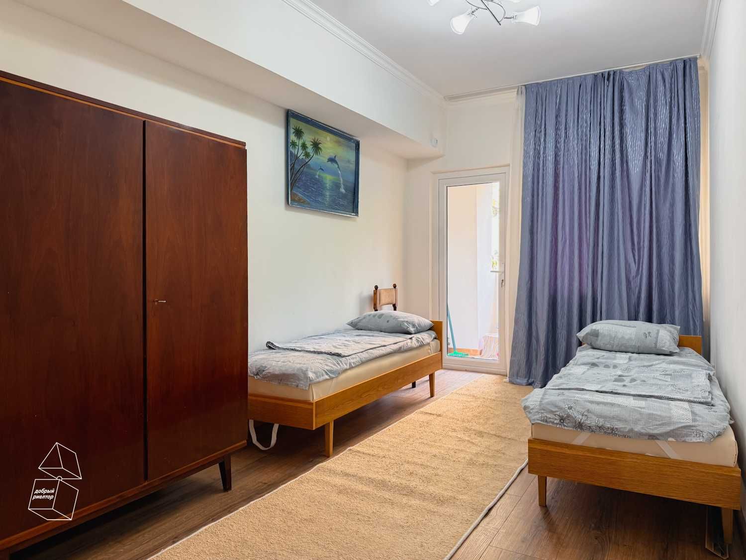 (Добрый) Алайский, 70 м², 3/3/9, Ретро квартира