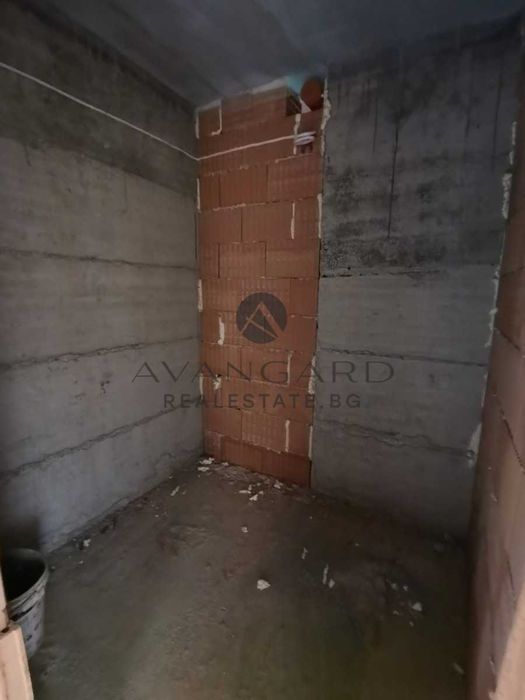 Продава се Двустаен апартамент в Пловдив, Кючук Париж - 73 кв.м за 822 €/кв.м - Снимка #2