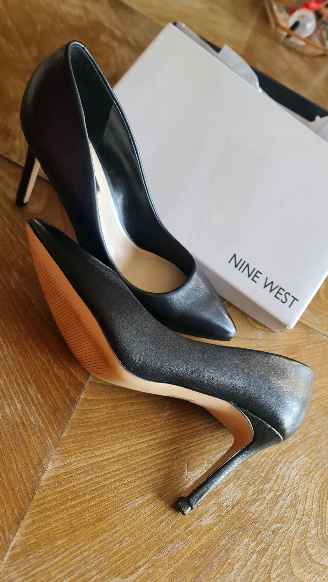 Кожени обувки на висок ток- Nine West