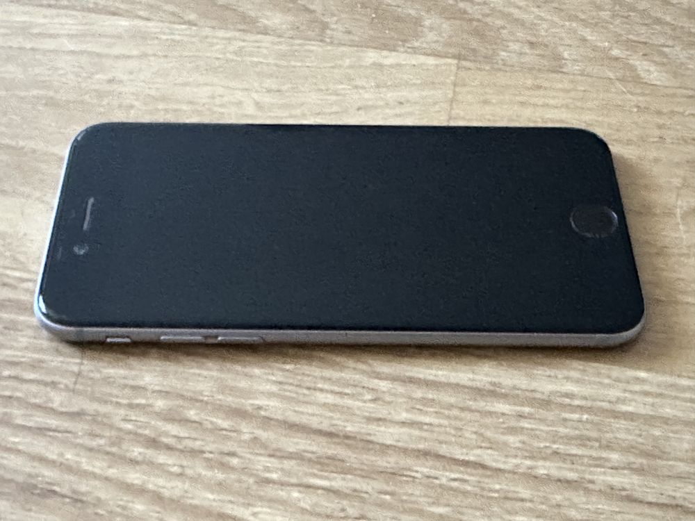 Pentru piese, apple iphone 6 nu se mai incarca arata foarte bine
