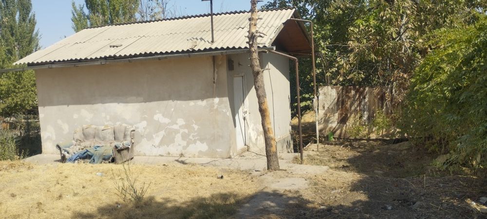 Dacha sotiladi yengi toshmi  26.000 Дачный участок