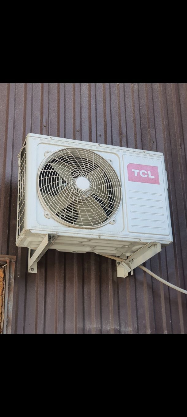 Кондиционер TCL 18 б/у в идеальном состоянии.