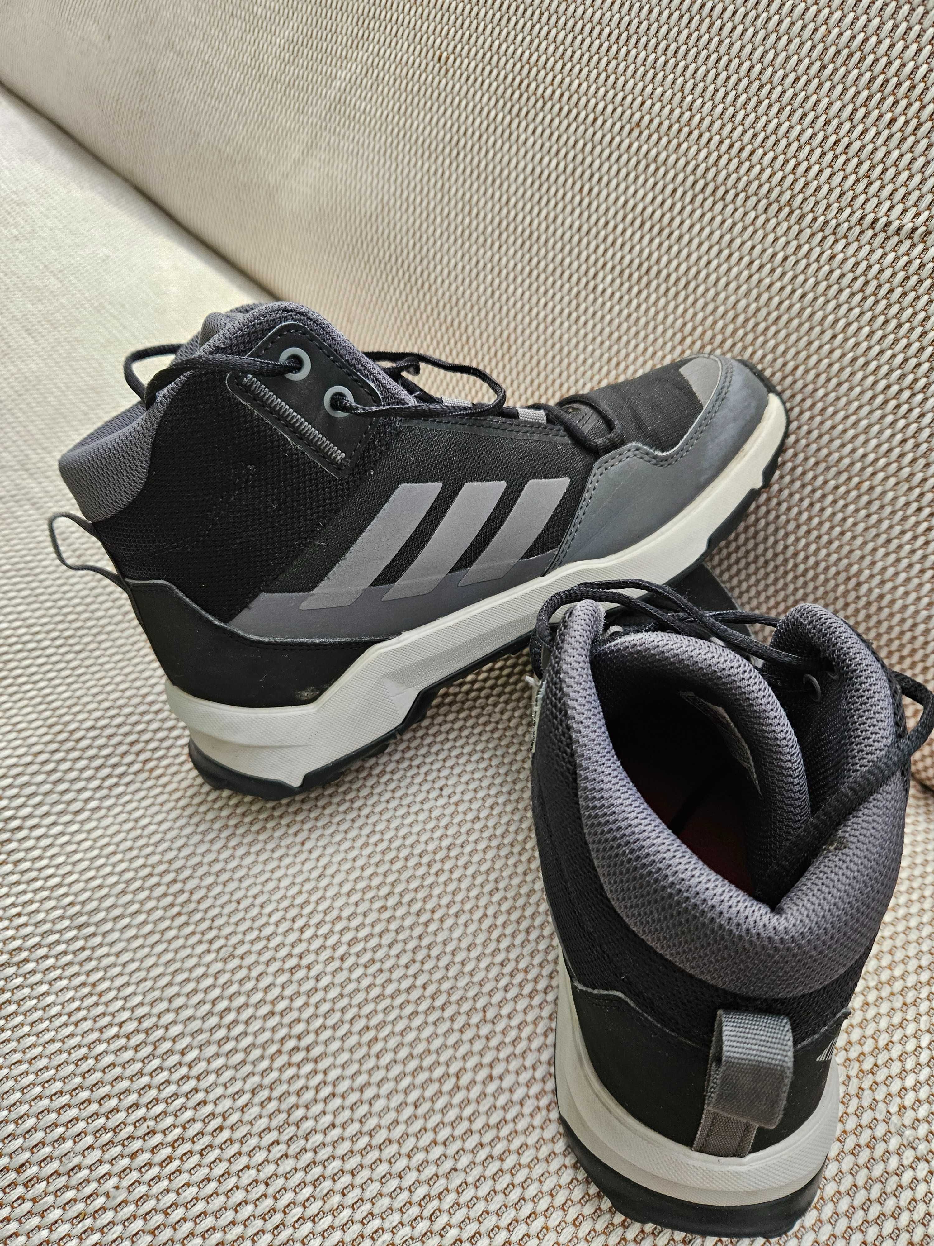 Детски боти Adidas