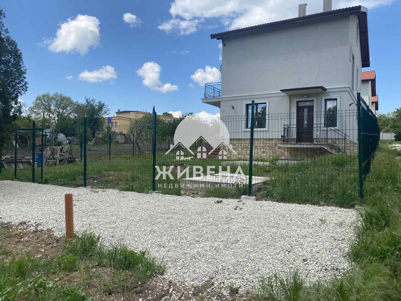 Нова къща с Акт 16, с.Равна гора