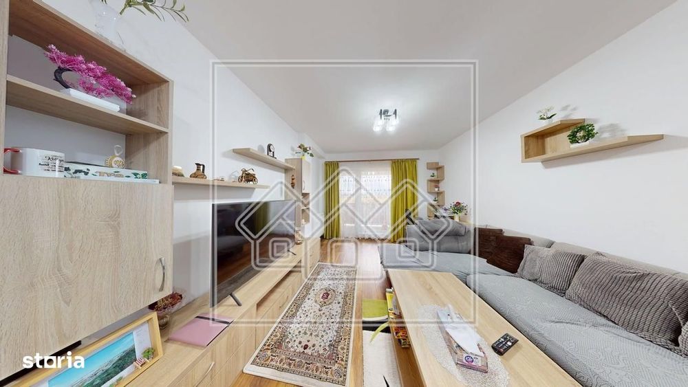 Ap cu 3 camere, 2 bai, balcon mare, etaj 2\/4, boxa in pod - Ciresica