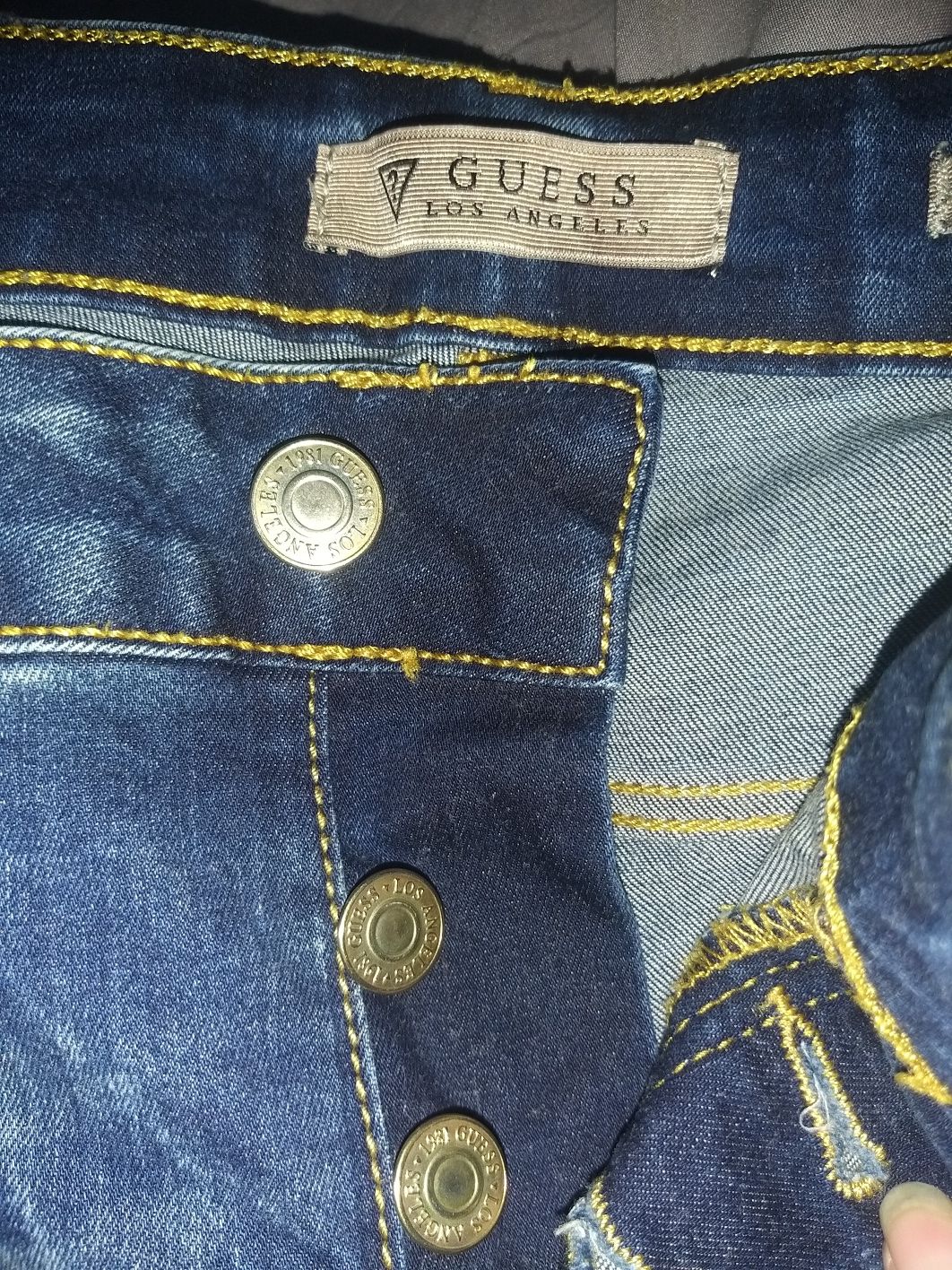 Blugi        Guess