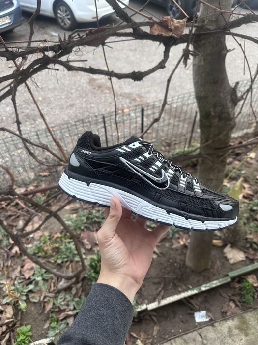 Vand Nike p-6000