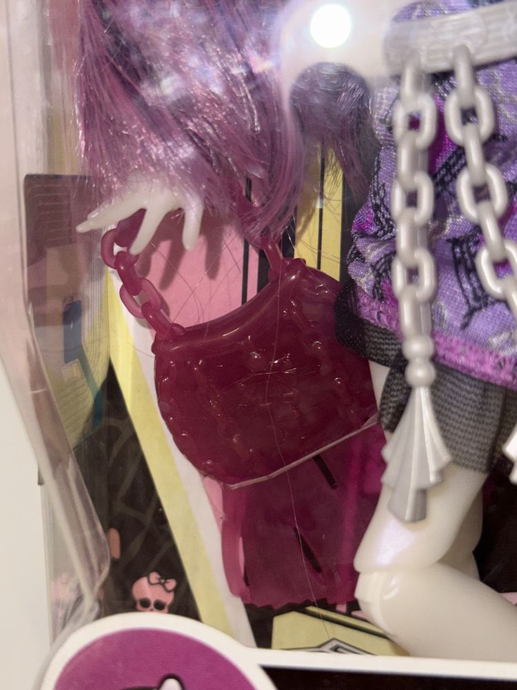 Кукла Monster High Ari Hauntington «First Day Of School».