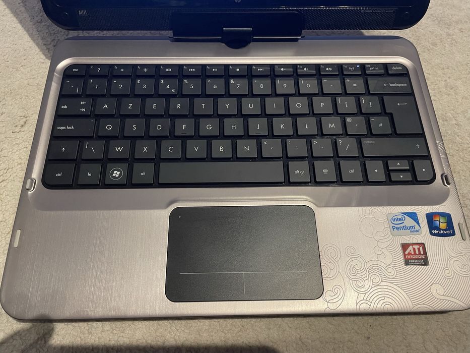 Laptop HP Touchsmart TM2 ecran rotativ touch Intel U4100 4gb ram 160gb