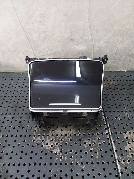 Spatiu compartiment depozitare mercedes c class w205 a2056801005