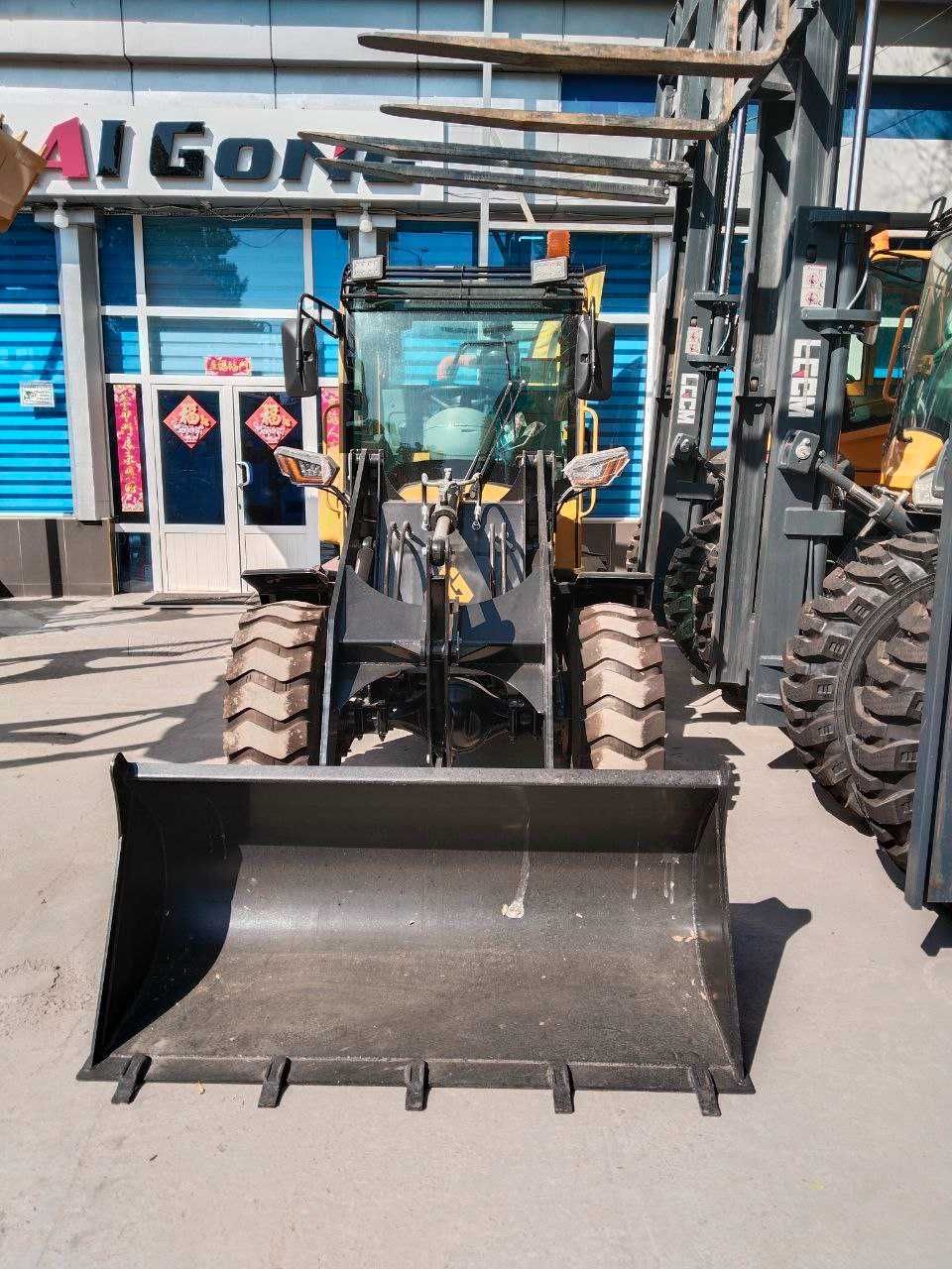 Минипогрузчик 0.6КУБ