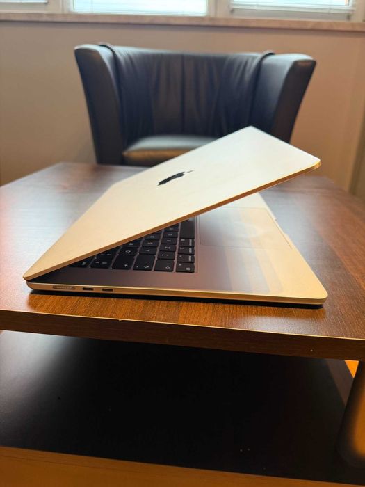 Ултрабук APPLE MacBook Air М3 - 15,3"