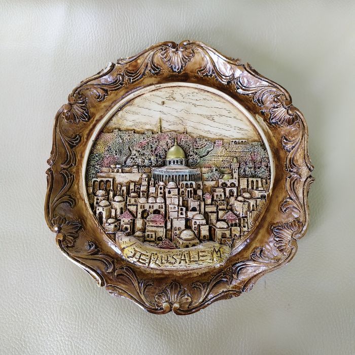 Декоративные тарелки