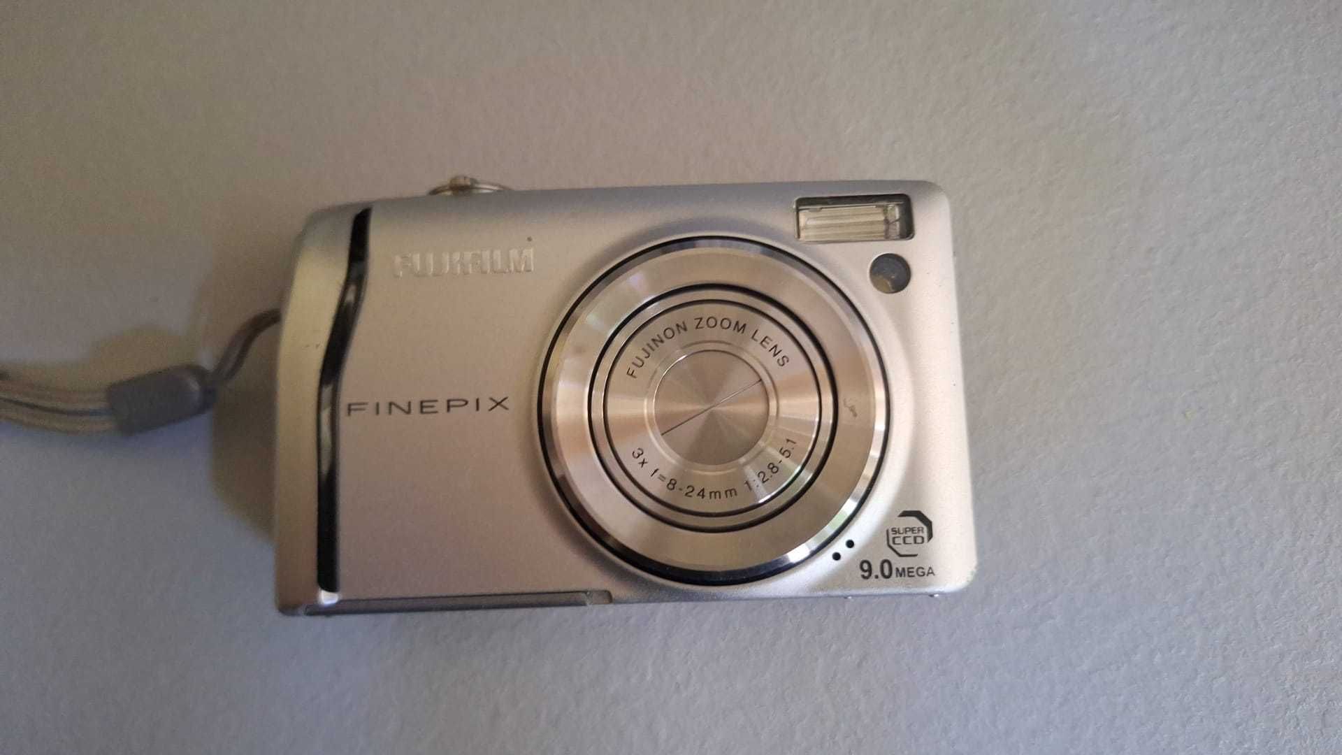 Fujifilm FinePix F Series F47fd 9.0MP Digital Camera