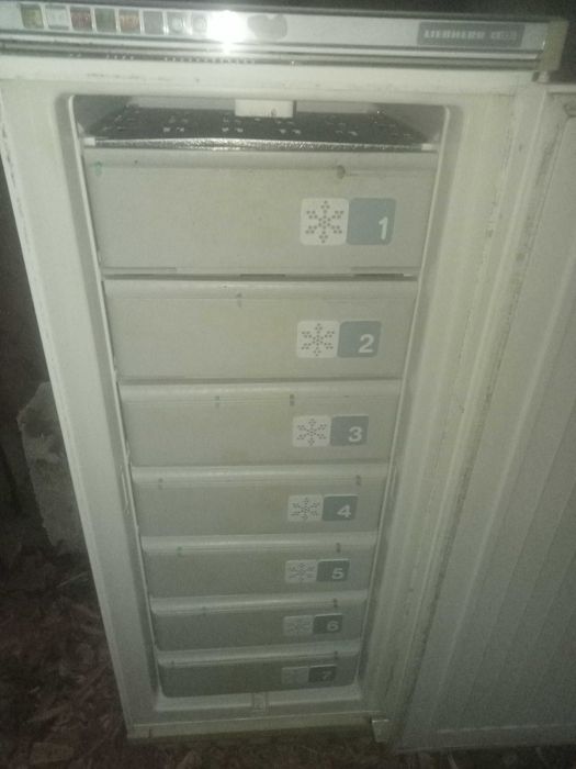 Congelator liebherr7 sertare stare buna.in stei bihor