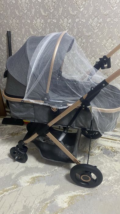 Коляска детская универсальная 3 в 1