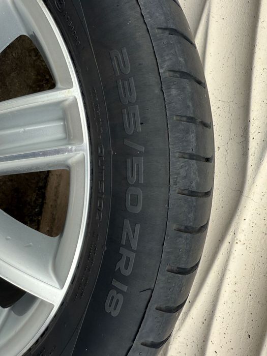 Jante Volckswagen Tiguan 235 50 18/Nokian/dot 2022