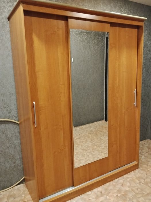 Продам шкаф!!б/у