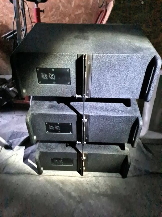Line Array IG1 + 2 basi cu 4 difuzoare