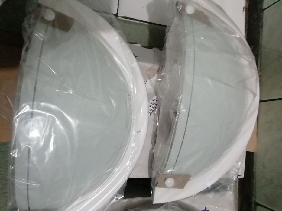 Aplica pentru pereți și tavan