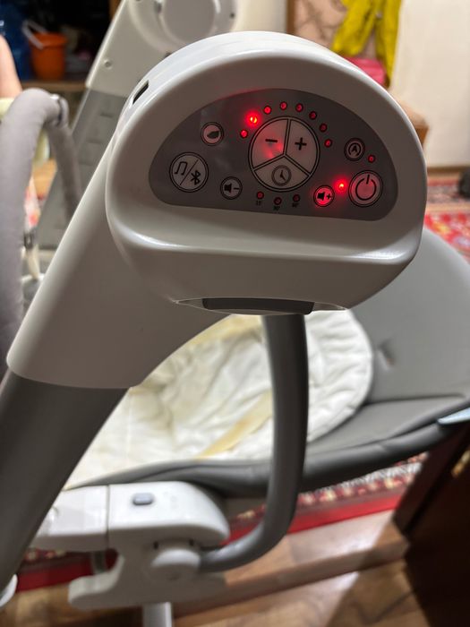 Detskiy stolik va arğimchoq