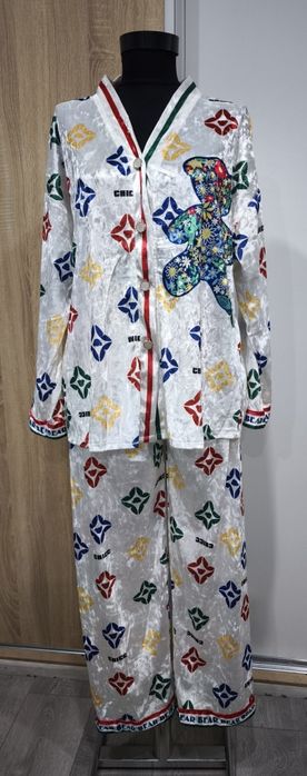 Дамска    пижама