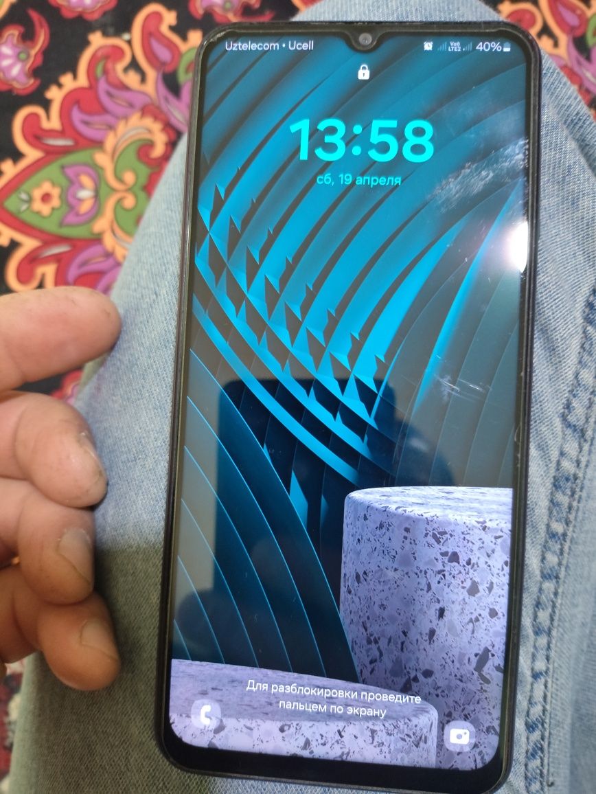 Samsung 4/128 srochna sotiladi