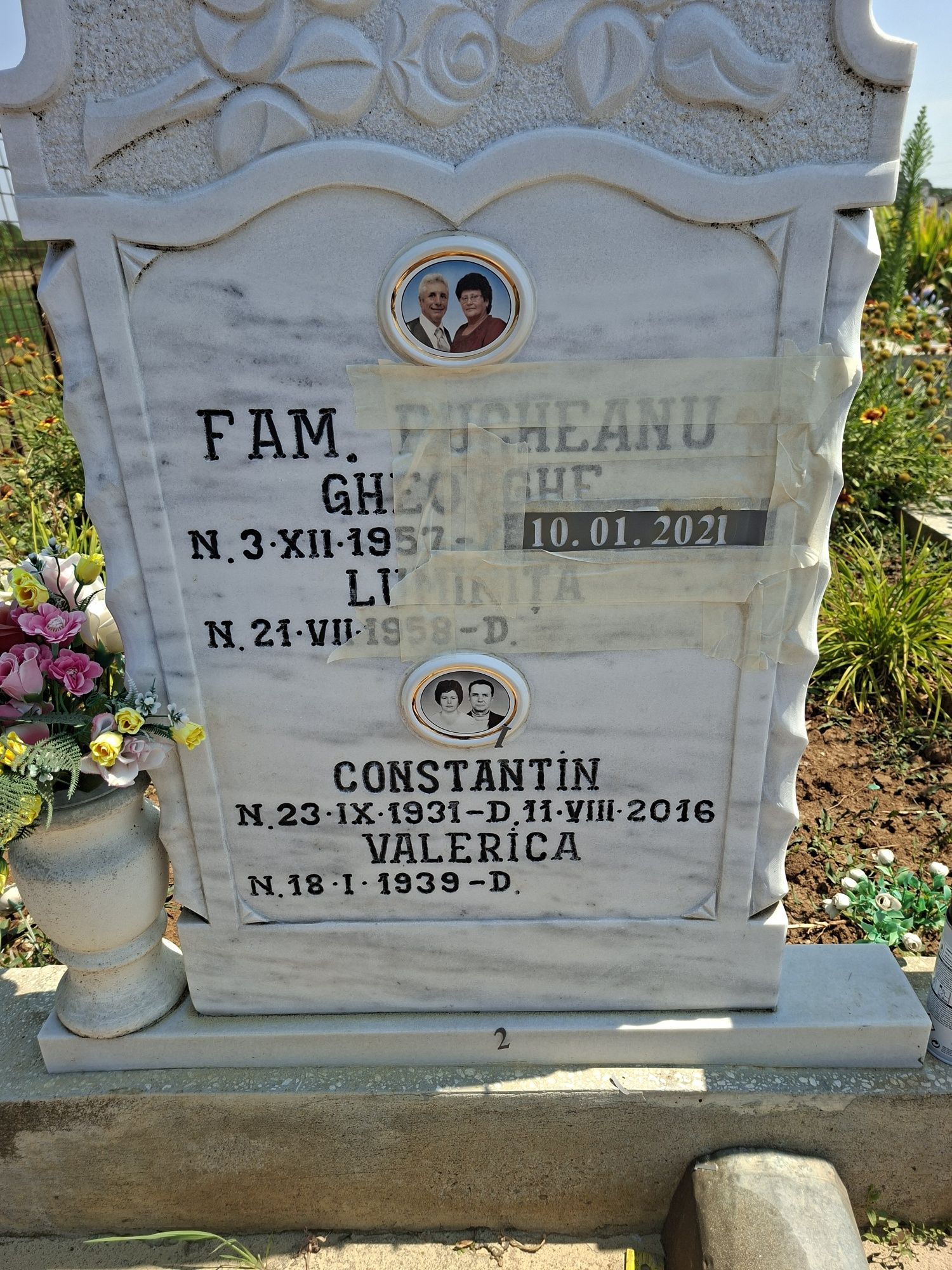 Scris direct in cimitir o725755o19 cruci marmura
