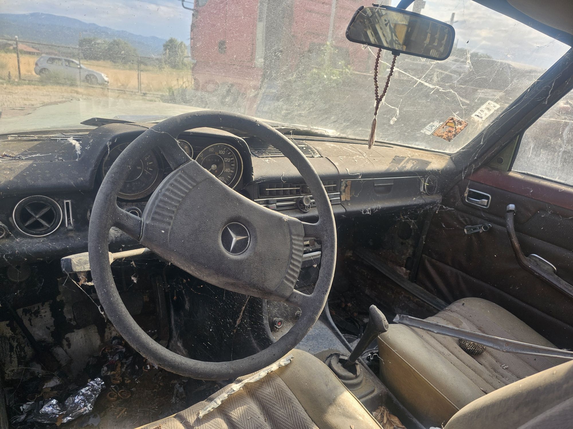 Mercedes 114 и 115