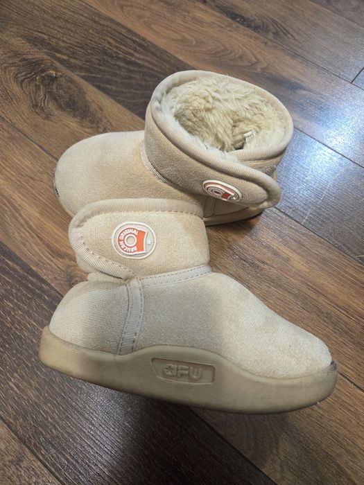 Cizme Ugg/ apreski caldurosi , marime 26