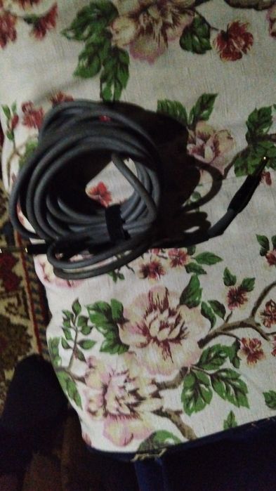 Vând boxe cu mixer ancorborat cu statie de 3500 w