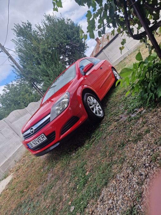 Vând Opel Astra gtc