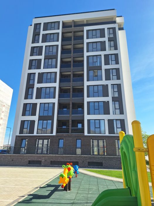 Vând apartament cu două camere în bloc nou
