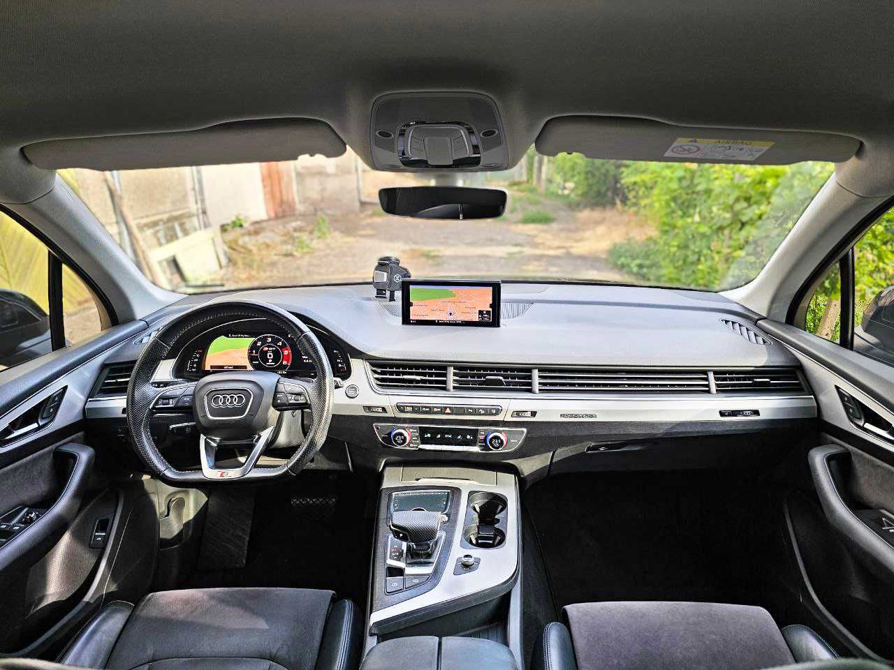 AUDI Q7 4M *Virtual cockpit*