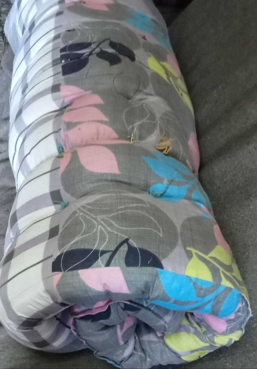Продам. Матрасы . Ватные.