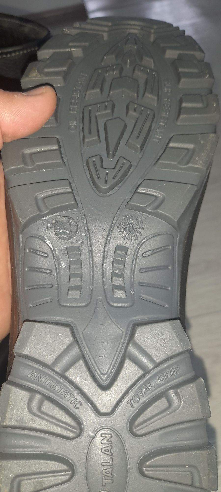 Продам сапоги спец зимние
