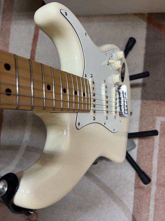 FENDER Standard Stratocaster American Original