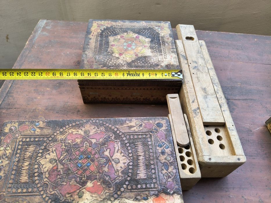 Лот старинни кутии всички за 30 лв