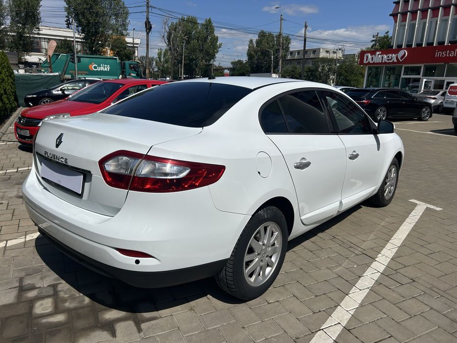 Renault Fluence 94.000 km, 1.6 benzina euro 5, inmatriculat, impecabil