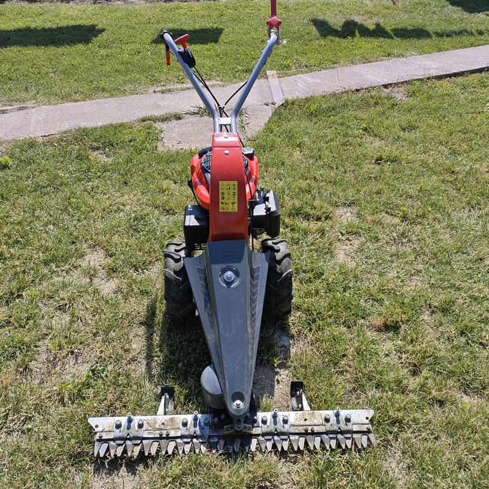 Vând cositoare HECHT 587 cu lamă