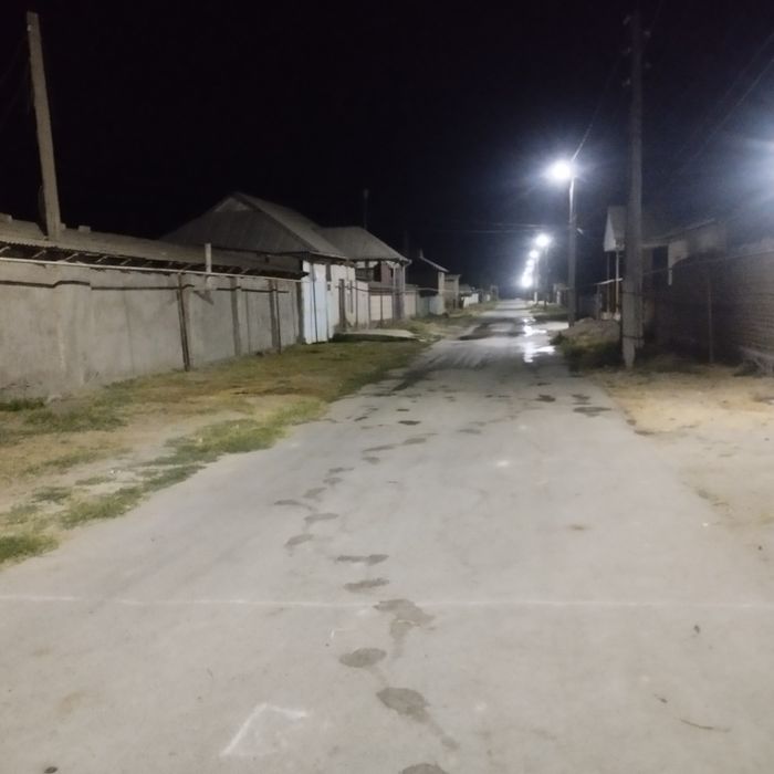 Uy sotiladi jami xonasi 10