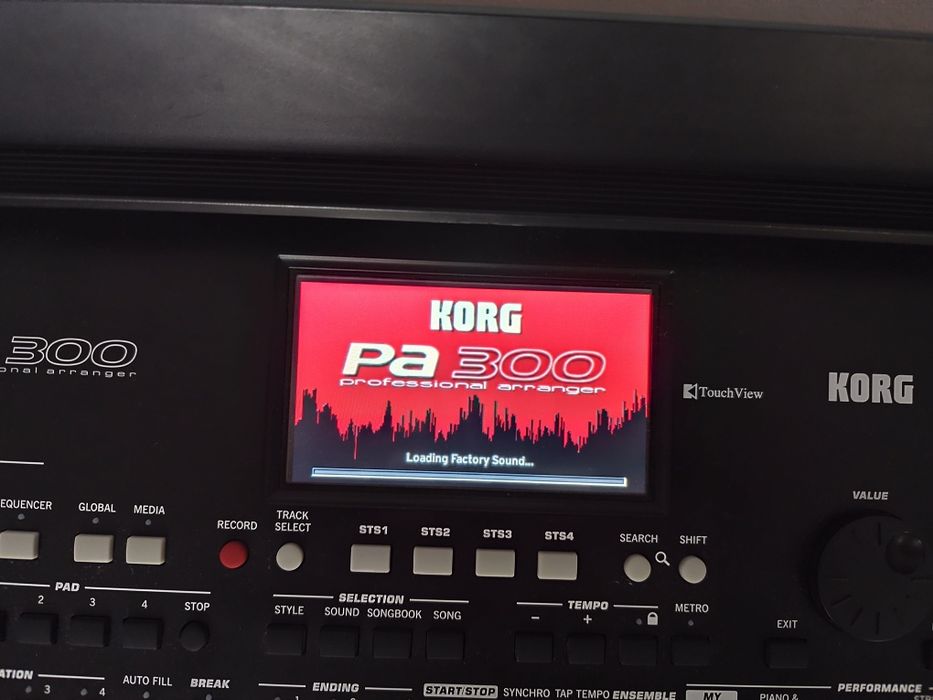 Korg PA 300 Preț 2000 lei