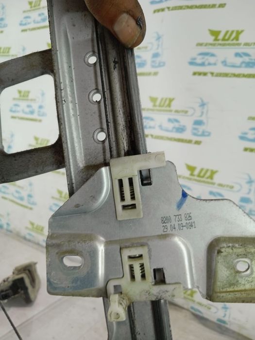 Macara geam stanga fata 8200733826 Dacia Sandero 1 [2008 - 2012]