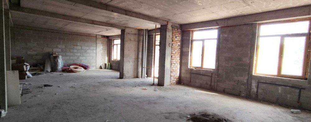 Квартира продается 3/3/7 на жк Akkurgan