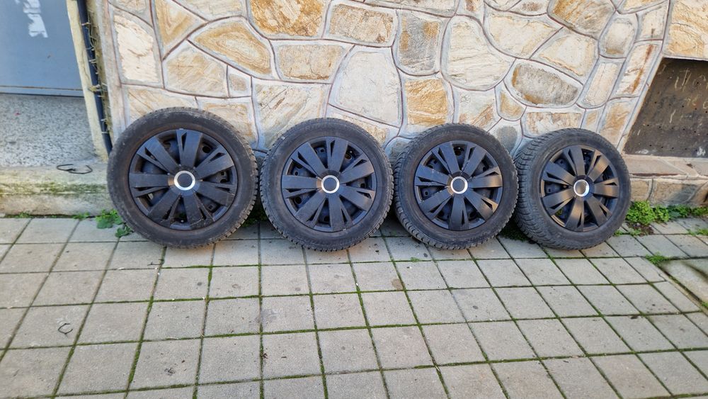 Джанти 15" 5х100  със зимни гуми 185 60 15 vw polo
